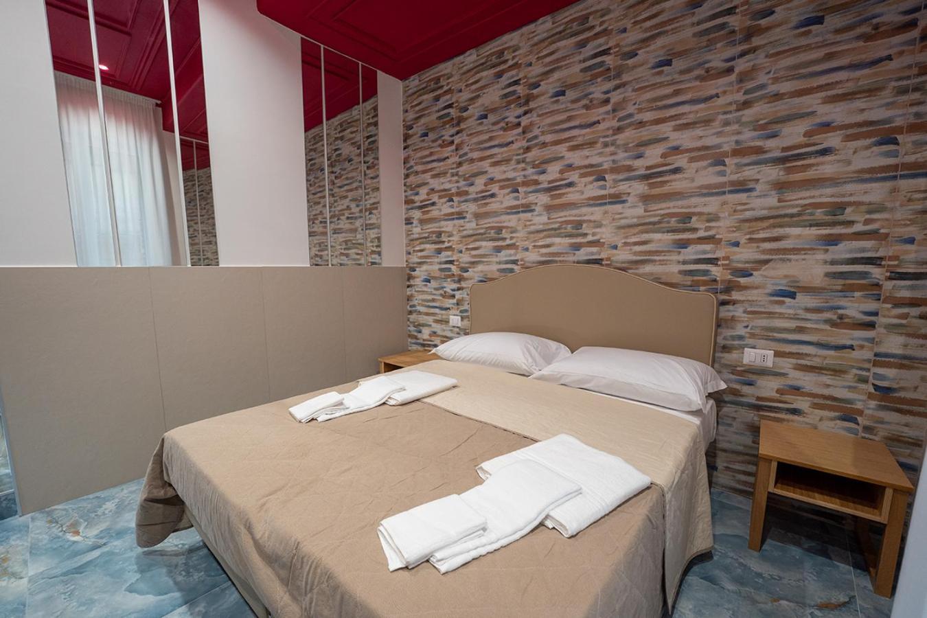 Готель Pc Boutique H Napoli Centro, By Clapa Group Екстер'єр фото